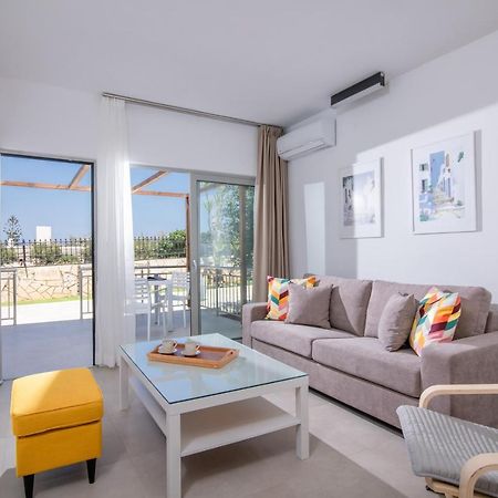 Ariadni Suites Картерос Экстерьер фото